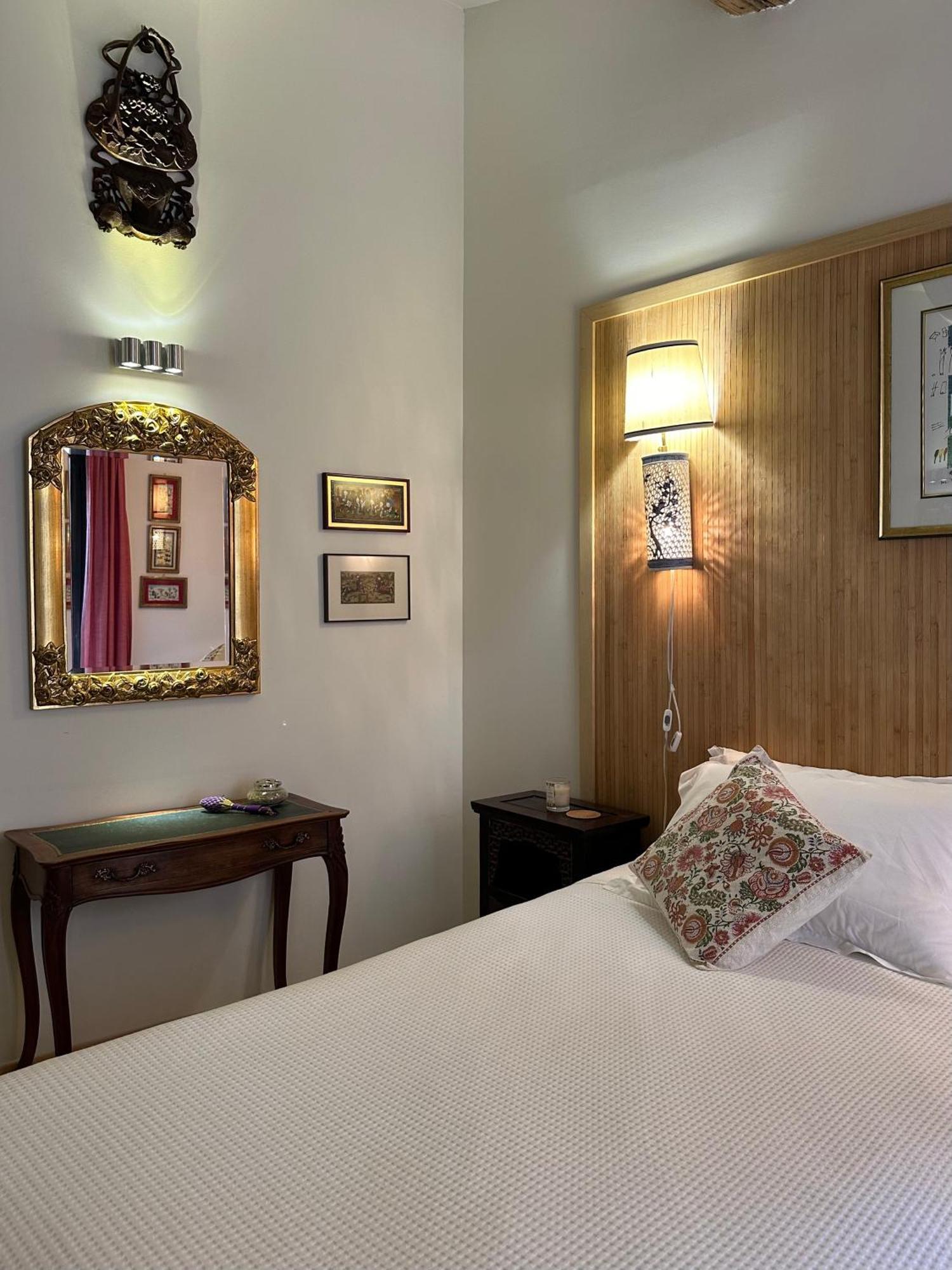 La Cour Carree Bed & Breakfast *